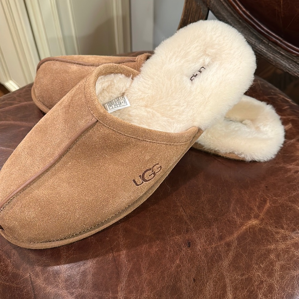 Men’s ugg slippers